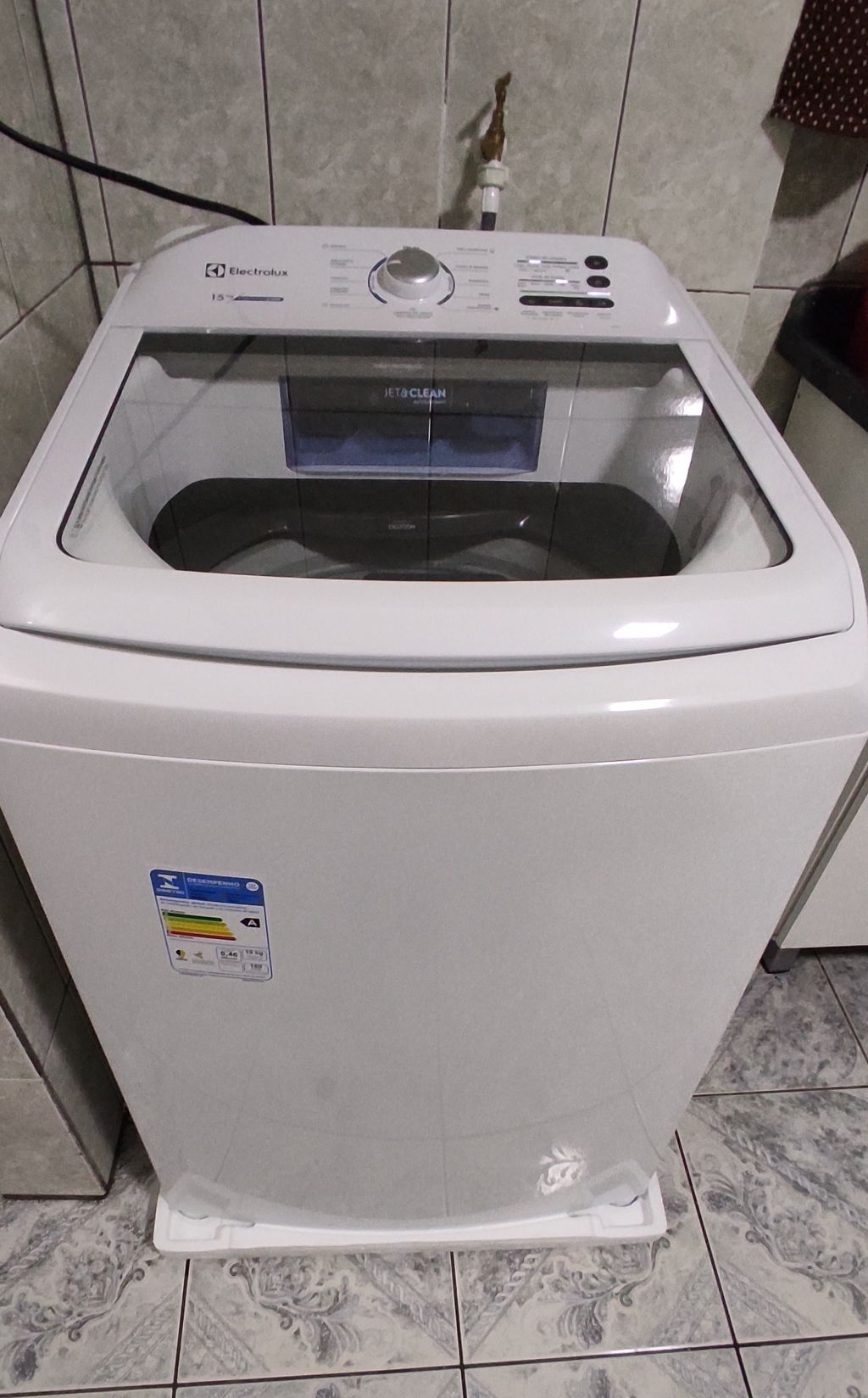 Descubra se É BOM Lavadora Electrolux 15kg Jet & Clean Essential Care