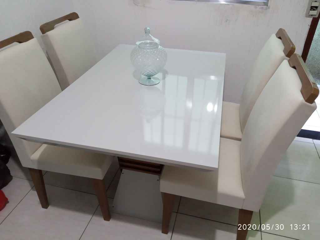 Conjunto sala de jantar mesa 4 cadeiras luísa espresso móveis Conjunto Sala De Jantar Mesa 4 Cadeiras Luisa Siena Moveis Veludo Creme Off White Imbuia Menor Preco Com Cupom