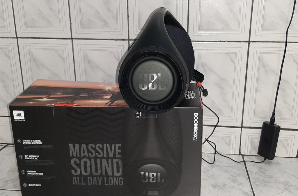 Caixa de Som Portátil JBL Boombox Black Friday