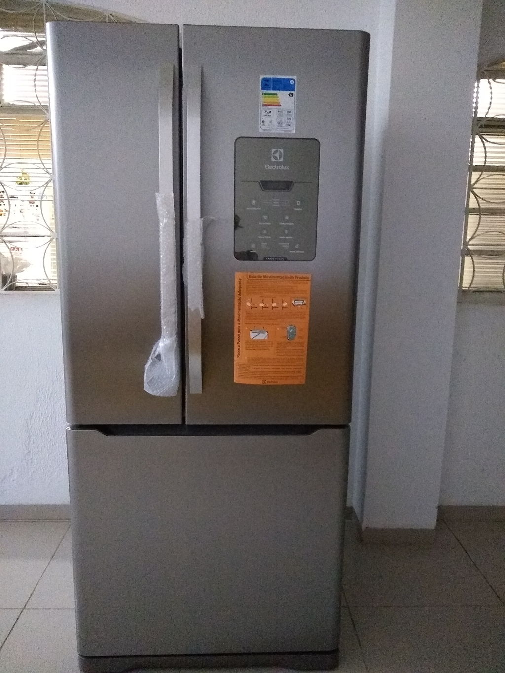 Refrigerador Electrolux Multidoor DM84X Frost Free com Ice Twister 579L