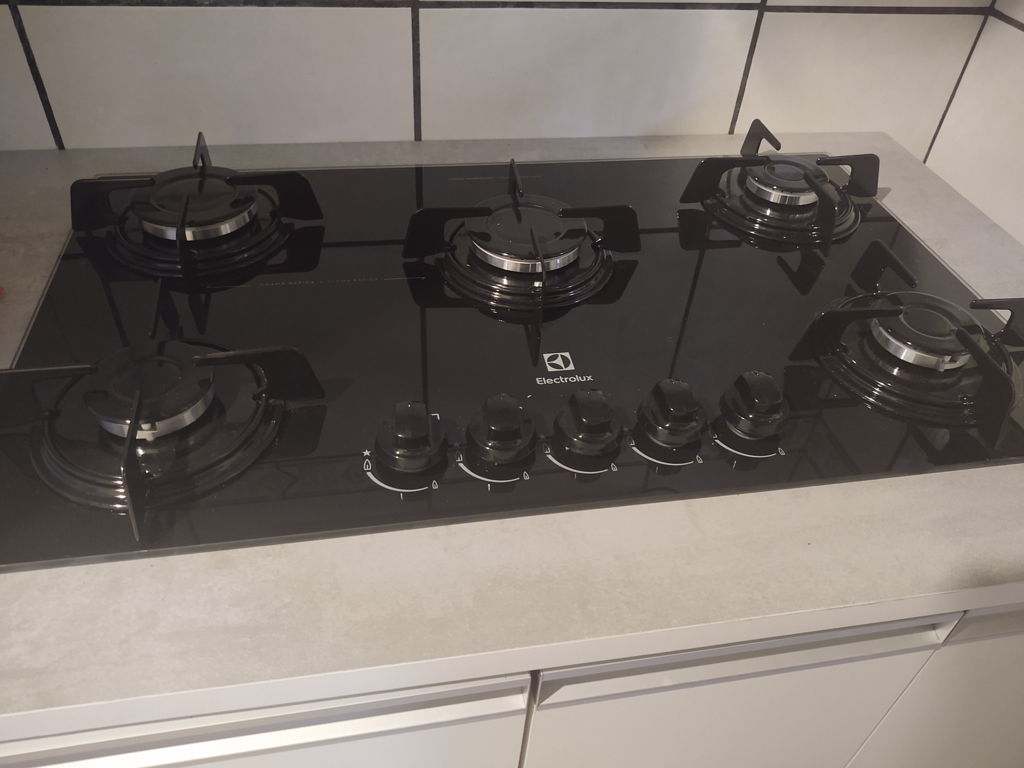 Cooktop a Gás Electrolux KE5GP 5 Bocas com Mesa de Vidro Temperado