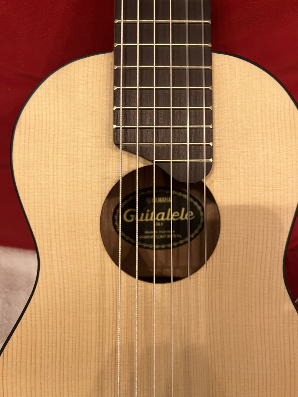 Guitalele Yamaha GL1 - Natural