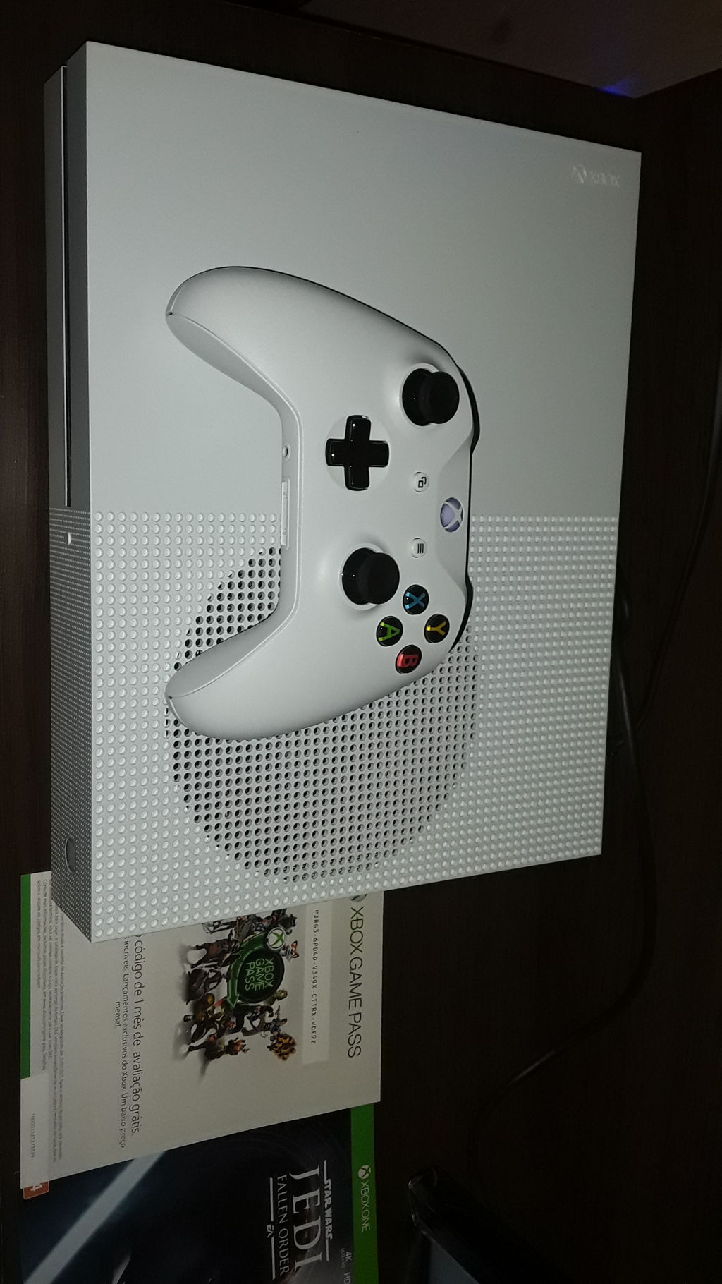 Console Xbox One S 1TB + Jogo Star Wars Jedi: Fallen Order ...