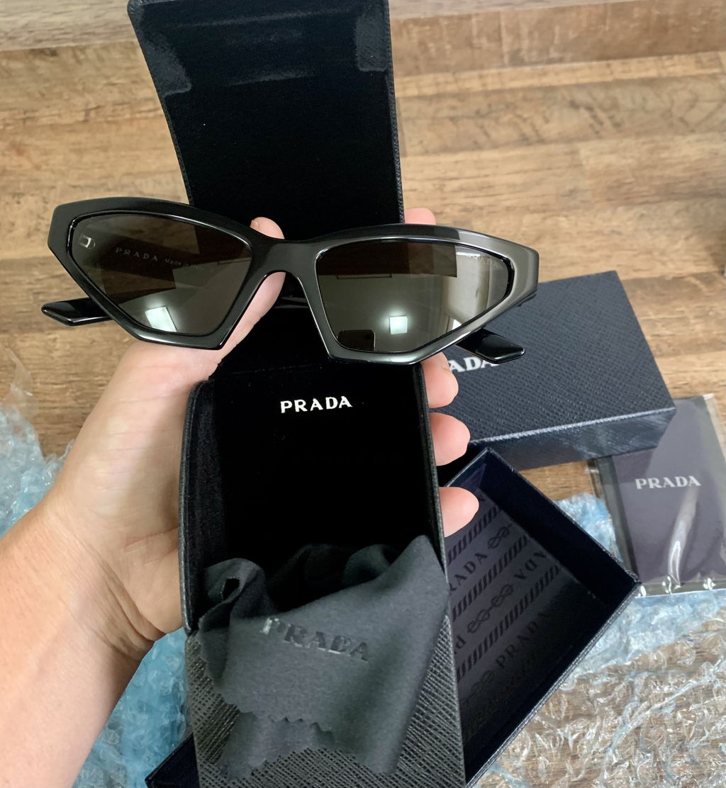 prada 12vs